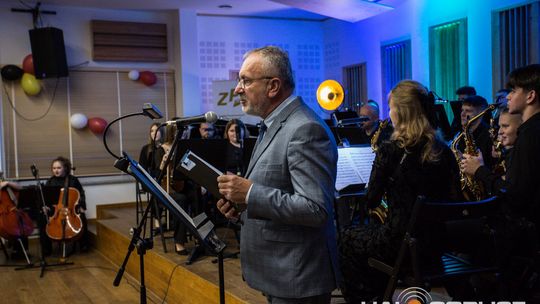 „Symphonic Project for Peace and Humanity” w PSM w Gorlicach muzycy podczas koncertu w szkole muzycznej w gorlicach