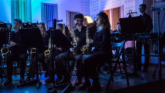 „Symphonic Project for Peace and Humanity” w PSM w Gorlicach muzycy podczas koncertu w szkole muzycznej w gorlicach