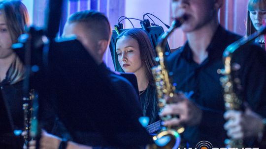 „Symphonic Project for Peace and Humanity” w PSM w Gorlicach muzycy podczas koncertu w szkole muzycznej w gorlicach