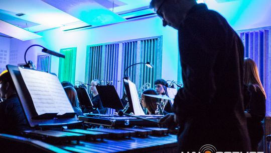 „Symphonic Project for Peace and Humanity” w PSM w Gorlicach muzycy podczas koncertu w szkole muzycznej w gorlicach