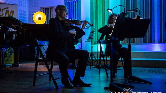 „Symphonic Project for Peace and Humanity” w PSM w Gorlicach muzycy podczas koncertu w szkole muzycznej w gorlicach