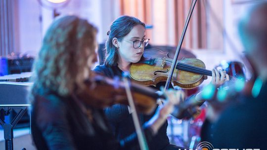 „Symphonic Project for Peace and Humanity” w PSM w Gorlicach muzycy podczas koncertu w szkole muzycznej w gorlicach