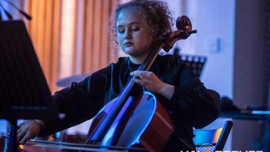 „Symphonic Project for Peace and Humanity” w PSM w Gorlicach muzycy podczas koncertu w szkole muzycznej w gorlicach