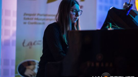 „Symphonic Project for Peace and Humanity” w PSM w Gorlicach muzycy podczas koncertu w szkole muzycznej w gorlicach