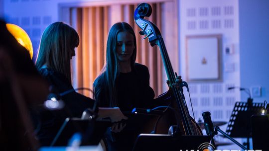 „Symphonic Project for Peace and Humanity” w PSM w Gorlicach muzycy podczas koncertu w szkole muzycznej w gorlicach