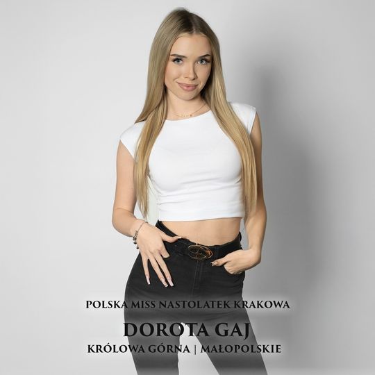 portrety dziewczyn biorących udział w konkursie piękności