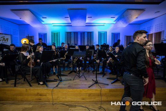 muzycy podczas koncertu w szkole muzycznej w gorlicach