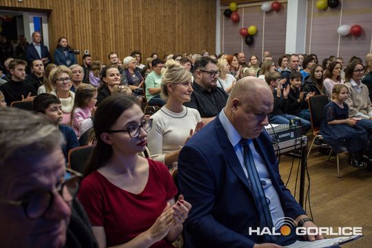 muzycy podczas koncertu w szkole muzycznej w gorlicach