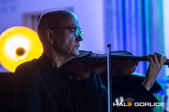 muzycy podczas koncertu w szkole muzycznej w gorlicach