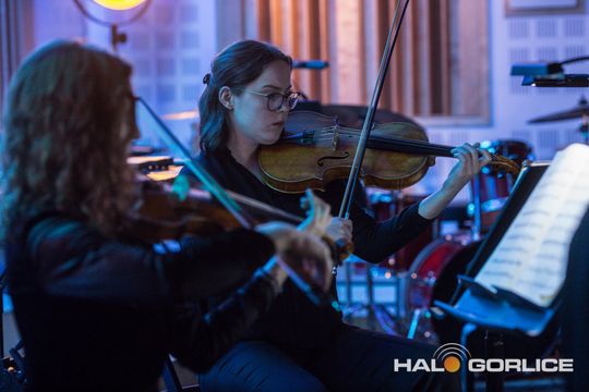 muzycy podczas koncertu w szkole muzycznej w gorlicach