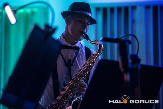 muzycy podczas koncertu w szkole muzycznej w gorlicach