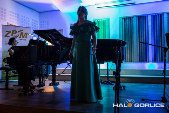 muzycy podczas koncertu w szkole muzycznej w gorlicach