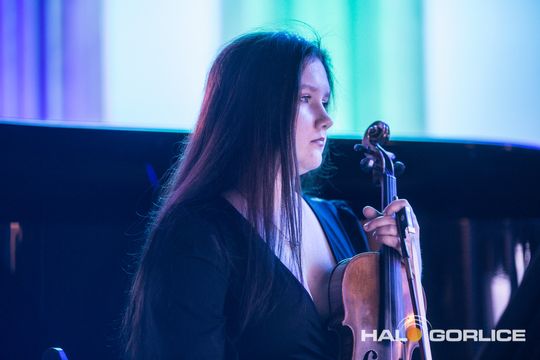 muzycy podczas koncertu w szkole muzycznej w gorlicach