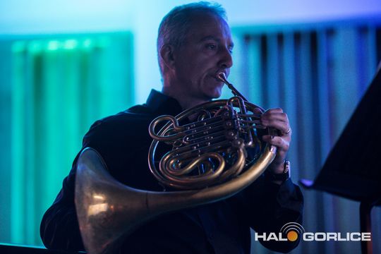 muzycy podczas koncertu w szkole muzycznej w gorlicach