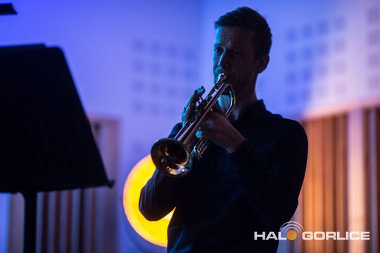 muzycy podczas koncertu w szkole muzycznej w gorlicach