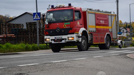 Ćwiczenia strażaków w Bobowej (28 października 2025) Ćwiczenia strażaków w Bobowej (28 października 2025)