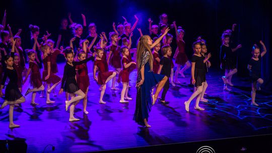 zdjęcie przedstawia dzieci podczas 2. Gorlickiego Festiwalu Tańca 2026