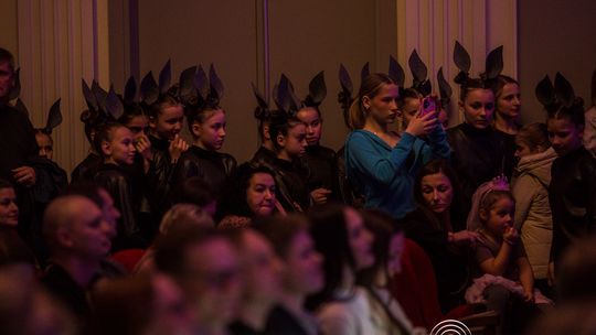 zdjęcie przedstawia dzieci podczas 2. Gorlickiego Festiwalu Tańca 2026