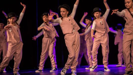 zdjęcie przedstawia dzieci podczas 2. Gorlickiego Festiwalu Tańca 2026