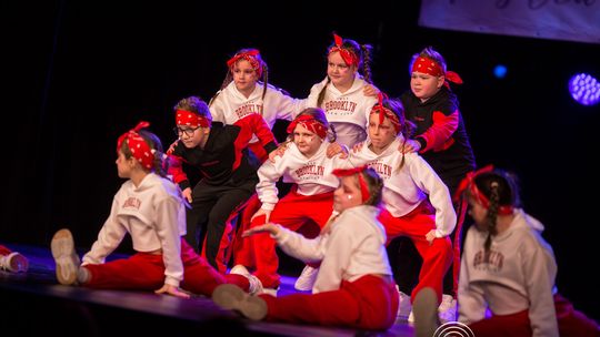 zdjęcie przedstawia dzieci podczas 2. Gorlickiego Festiwalu Tańca 2026