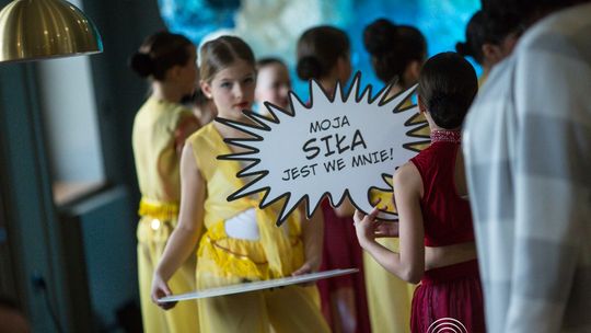 zdjęcie przedstawia dzieci podczas 2. Gorlickiego Festiwalu Tańca 2026