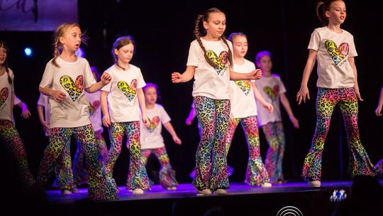 zdjęcie przedstawia dzieci podczas 2. Gorlickiego Festiwalu Tańca 2026