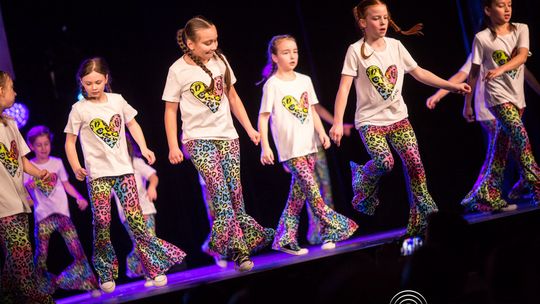 zdjęcie przedstawia dzieci podczas 2. Gorlickiego Festiwalu Tańca 2026