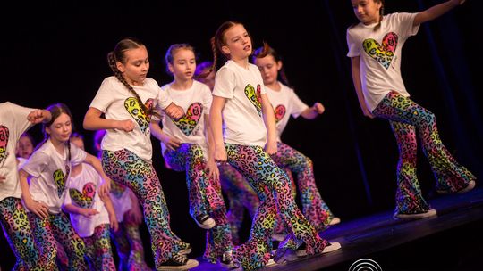 zdjęcie przedstawia dzieci podczas 2. Gorlickiego Festiwalu Tańca 2026