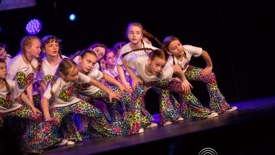 zdjęcie przedstawia dzieci podczas 2. Gorlickiego Festiwalu Tańca 2026