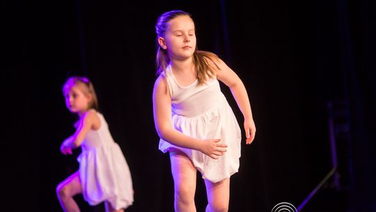zdjęcie przedstawia dzieci podczas 2. Gorlickiego Festiwalu Tańca 2026