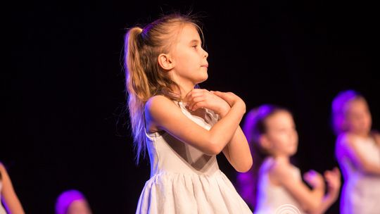 zdjęcie przedstawia dzieci podczas 2. Gorlickiego Festiwalu Tańca 2026