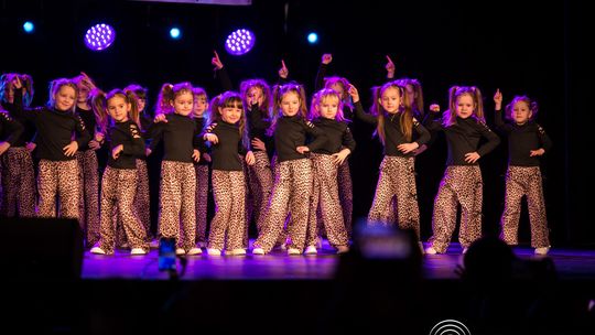 zdjęcie przedstawia dzieci podczas 2. Gorlickiego Festiwalu Tańca 2026