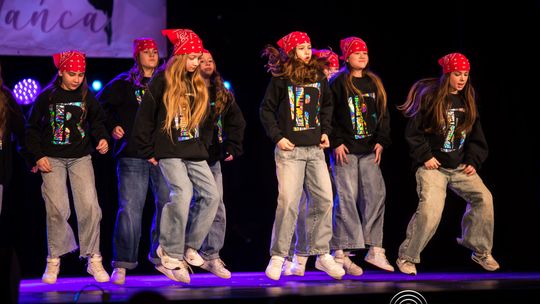 zdjęcie przedstawia dzieci podczas 2. Gorlickiego Festiwalu Tańca 2026