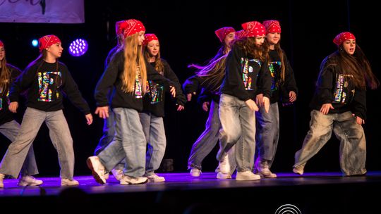 zdjęcie przedstawia dzieci podczas 2. Gorlickiego Festiwalu Tańca 2026