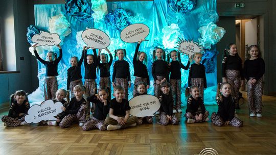 zdjęcie przedstawia dzieci podczas 2. Gorlickiego Festiwalu Tańca 2026
