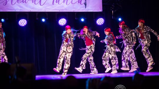 zdjęcie przedstawia dzieci podczas 2. Gorlickiego Festiwalu Tańca 2026