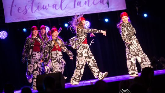 zdjęcie przedstawia dzieci podczas 2. Gorlickiego Festiwalu Tańca 2026