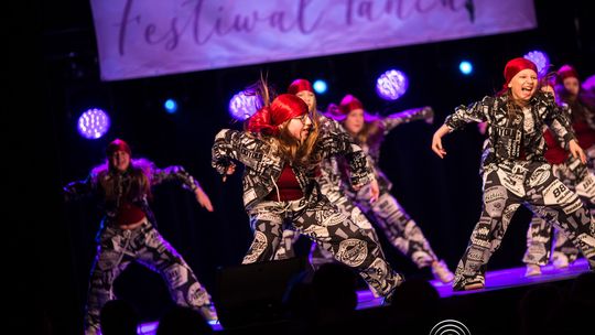 zdjęcie przedstawia dzieci podczas 2. Gorlickiego Festiwalu Tańca 2026