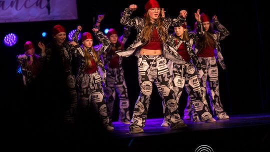 zdjęcie przedstawia dzieci podczas 2. Gorlickiego Festiwalu Tańca 2026