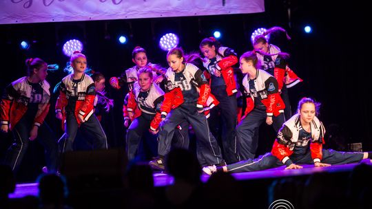 zdjęcie przedstawia dzieci podczas 2. Gorlickiego Festiwalu Tańca 2026