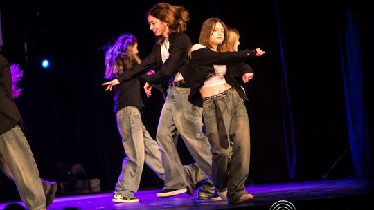 zdjęcie przedstawia dzieci podczas 2. Gorlickiego Festiwalu Tańca 2026