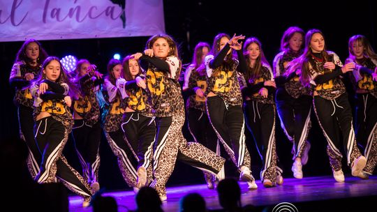 zdjęcie przedstawia dzieci podczas 2. Gorlickiego Festiwalu Tańca 2026