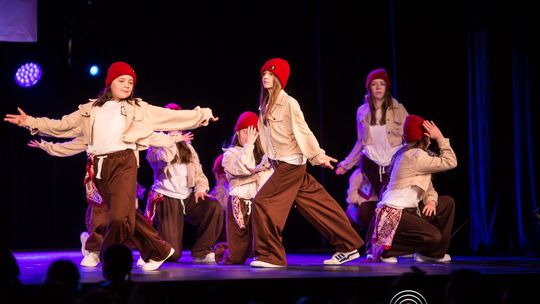 zdjęcie przedstawia dzieci podczas 2. Gorlickiego Festiwalu Tańca 2026