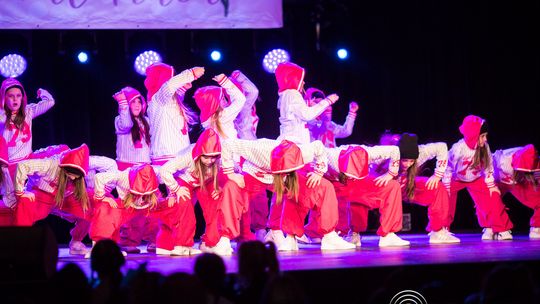zdjęcie przedstawia dzieci podczas 2. Gorlickiego Festiwalu Tańca 2026