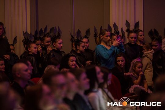 zdjęcie przedstawia dzieci podczas 2. Gorlickiego Festiwalu Tańca 2026