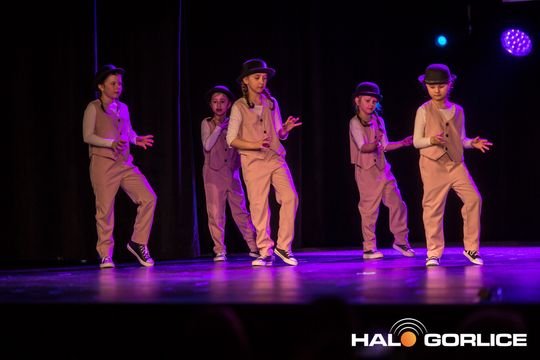 zdjęcie przedstawia dzieci podczas 2. Gorlickiego Festiwalu Tańca 2026