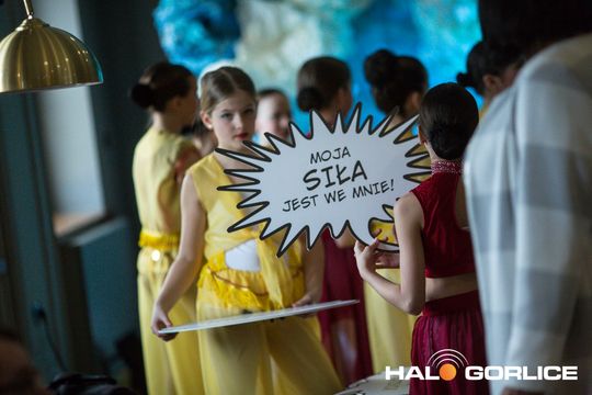 zdjęcie przedstawia dzieci podczas 2. Gorlickiego Festiwalu Tańca 2026