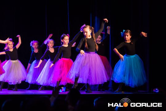 zdjęcie przedstawia dzieci podczas 2. Gorlickiego Festiwalu Tańca 2026