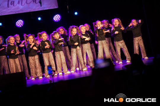 zdjęcie przedstawia dzieci podczas 2. Gorlickiego Festiwalu Tańca 2026