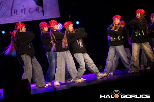 zdjęcie przedstawia dzieci podczas 2. Gorlickiego Festiwalu Tańca 2026